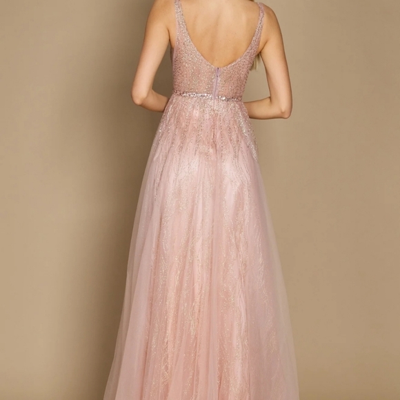 Dylan & Davids Long Formal Prom Rose Gold Dress size 16 - Picture 2 of 8